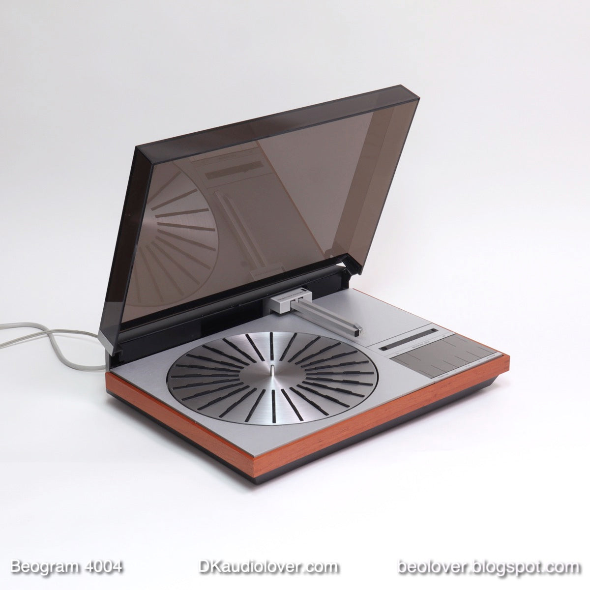 Dust Cover for Beogram 4002, 4004 and 6000