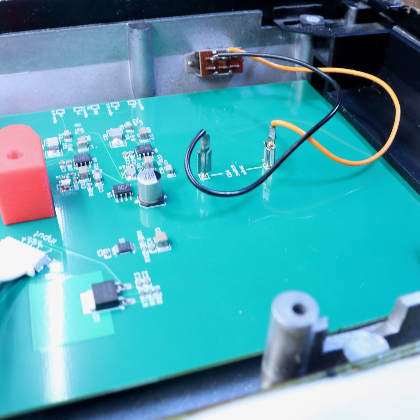 Internal RIAA Pre-Amplifier for Beogram 4002 (Type 550x with AC platter motor)