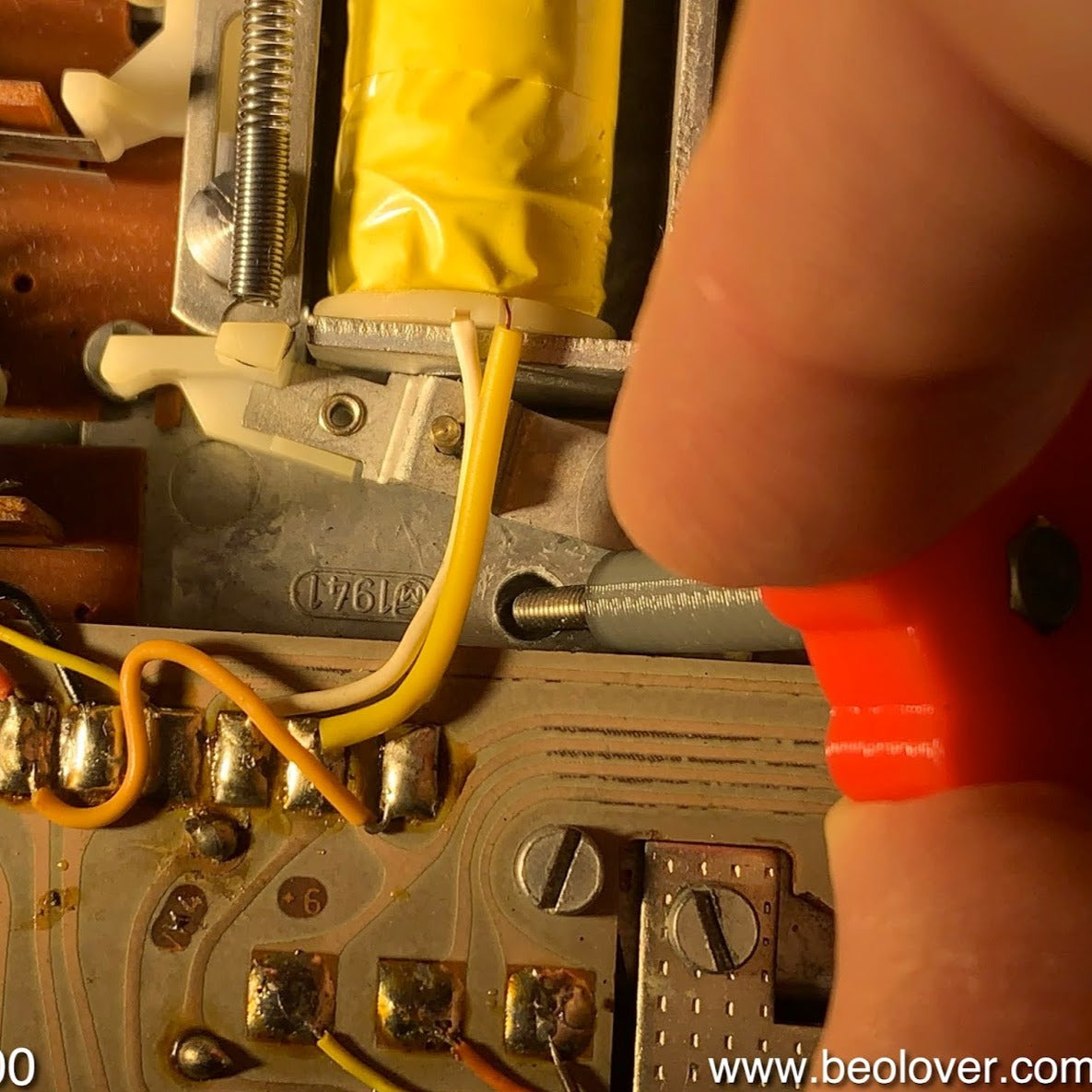 Carriage Transport Lock Screw for Beogram 4000, 4002, and 4004