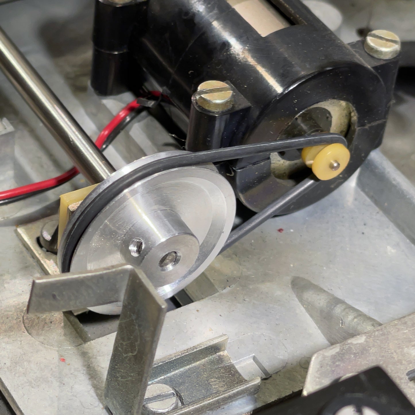 Aluminum Carriage Pulley for Beogram 4000