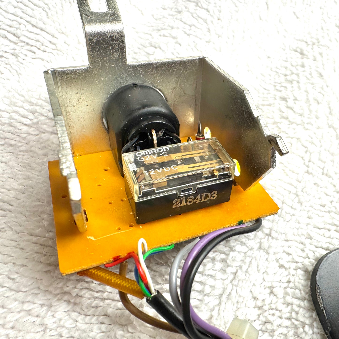 Output Relay for Beogram 8002