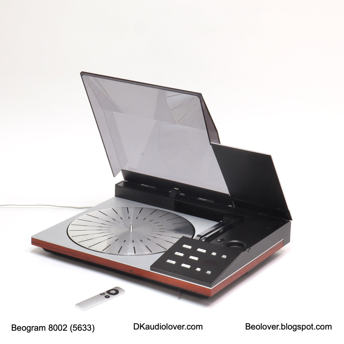 Beogram 8002 (Type 5633, Fully Restored, RIAA Pre-Amp, Commander Remote, One Year Warranty)