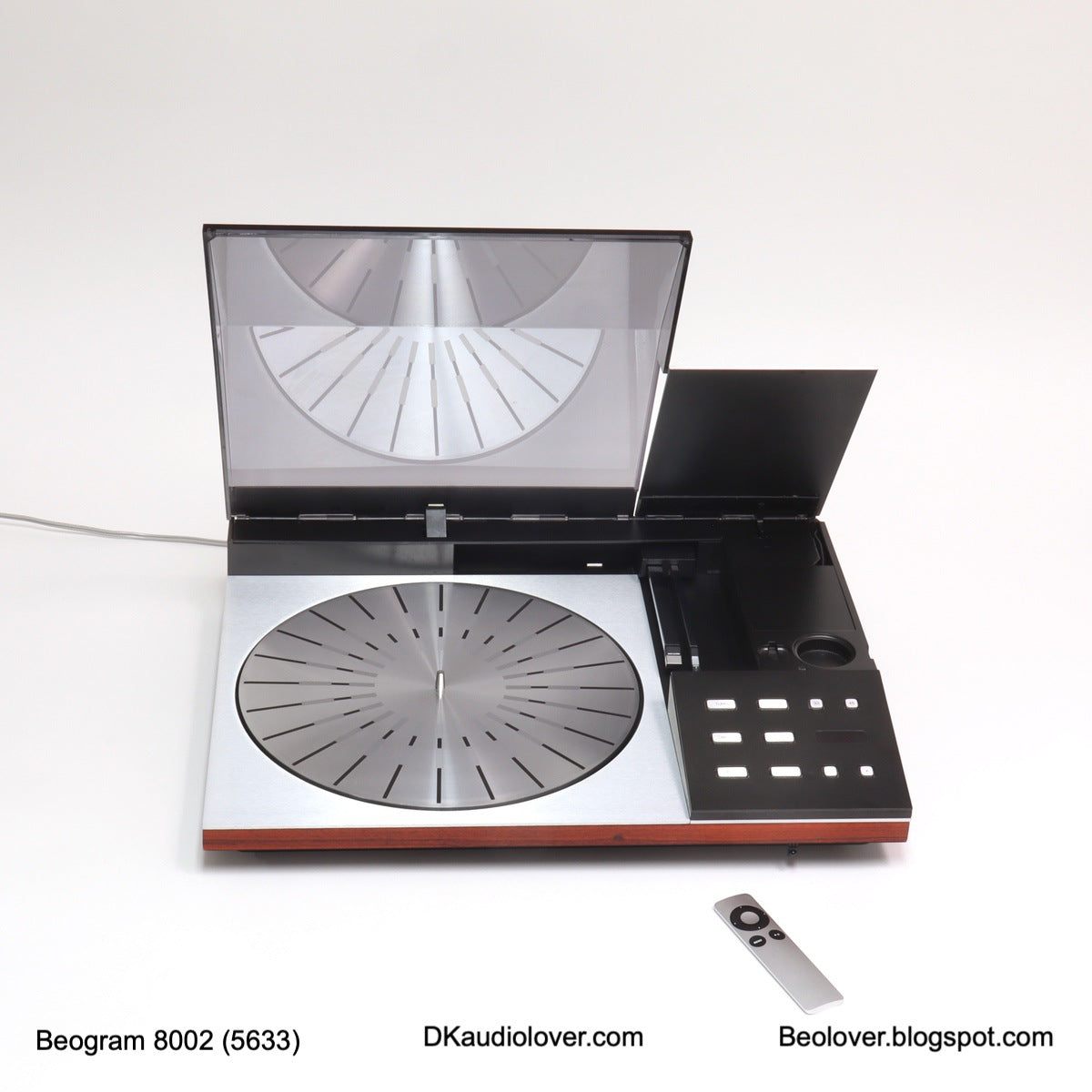 Beogram 8002 (Type 5633, Fully Restored, RIAA Pre-Amp, Commander Remote, One Year Warranty)