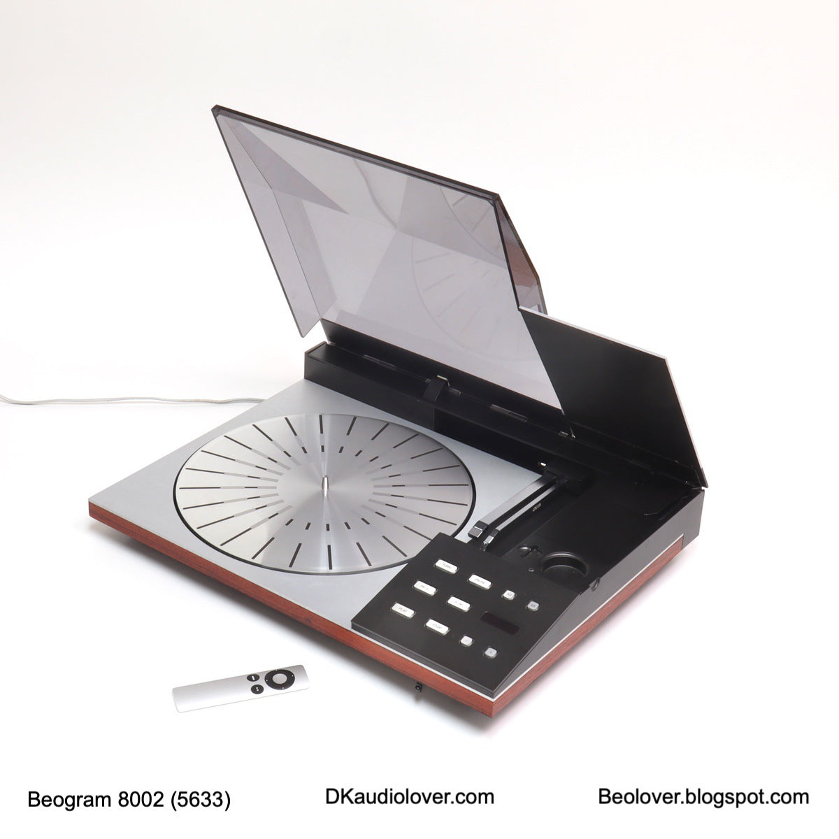 Beogram 8002 (Type 5633, Fully Restored, RIAA Pre-Amp, Commander Remote, One Year Warranty)
