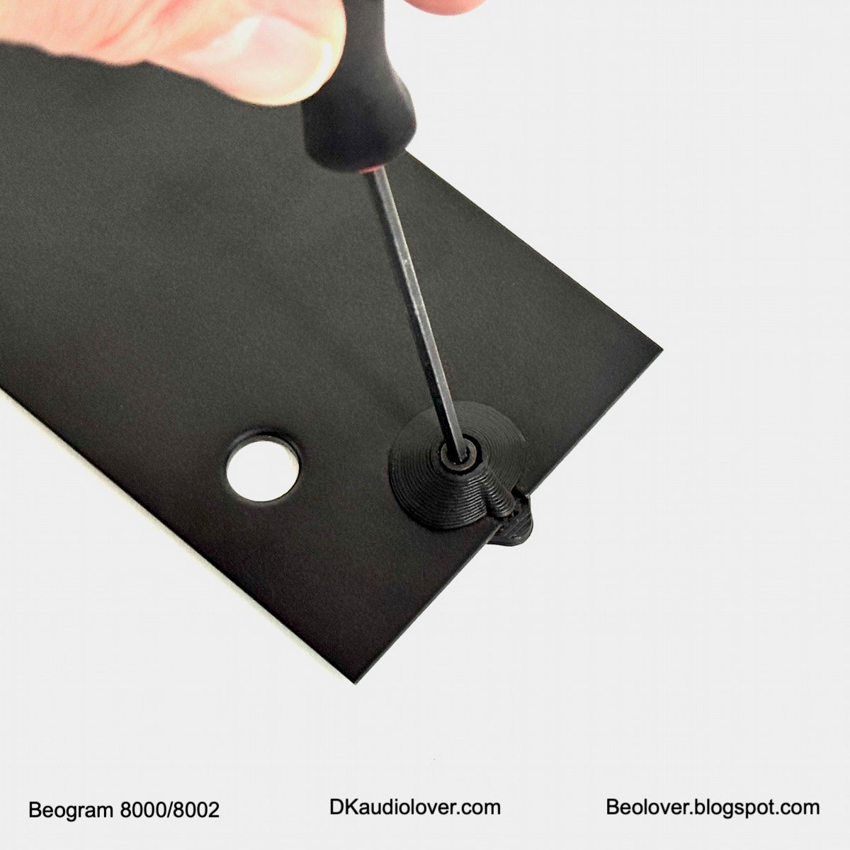 Knob for 'Black Plate Under Arms' for Beogram 8000 and 8002