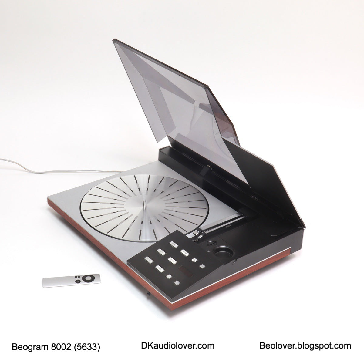 Beogram 8002 (Type 5633, Fully Restored, RIAA Pre-Amp, Commander Remote, One Year Warranty)