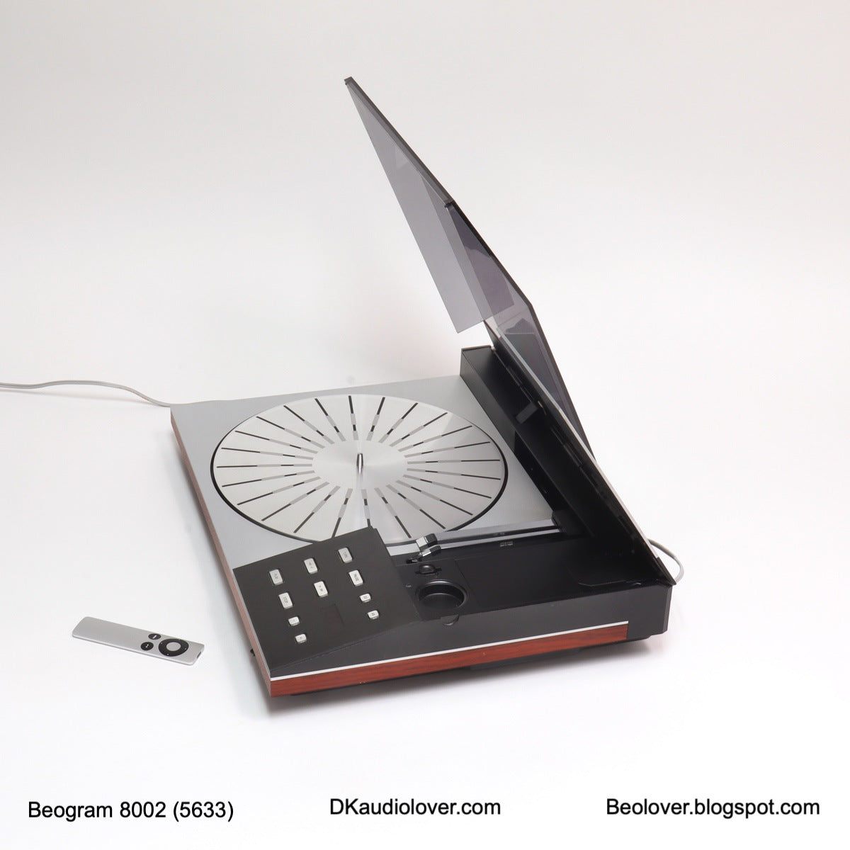 Beogram 8002 (Type 5633, Fully Restored, RIAA Pre-Amp, Commander Remote, One Year Warranty)