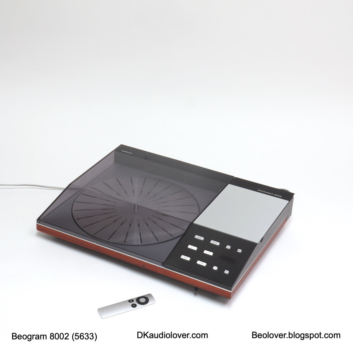 Beogram 8002 (Type 5633, Fully Restored, RIAA Pre-Amp, Commander Remote, One Year Warranty)